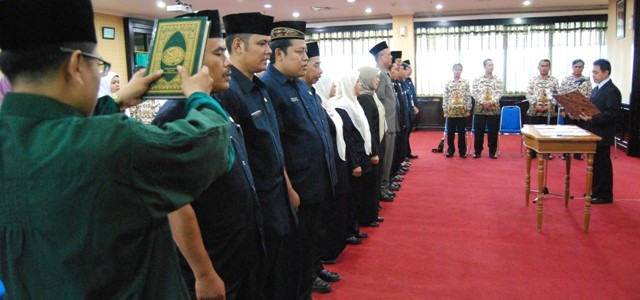 Pelantikan Pejabat Struktural Eselon II, III dan IV