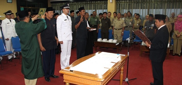 Pelantikan PNS Jabatan Struktural Eselon III &amp;amp;amp;amp;amp; IV – Tanggal 10 Desember 2013